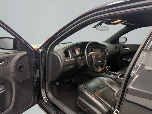 Used 2022 Dodge Charger SXT w/ Leather Interior Group RWD image 10