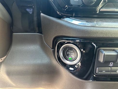 Used 2024 Chevrolet Silverado 1500 LTZ w/ LTZ Convenience Package II image 9