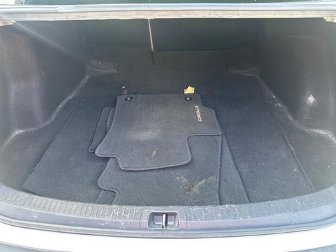 Used 2022 Toyota Corolla LE image 39