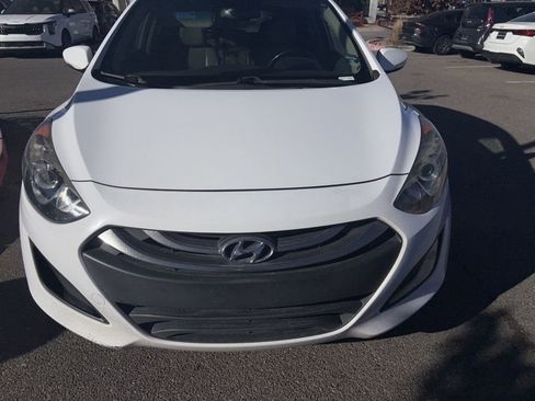 Used 2014 Hyundai Elantra GT w/ Option Group 02 image 5