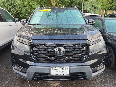Used 2023 Honda Passport Elite image 2
