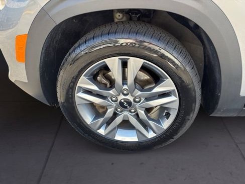 Used 2023 Kia Seltos LX AWD/4WD image 9