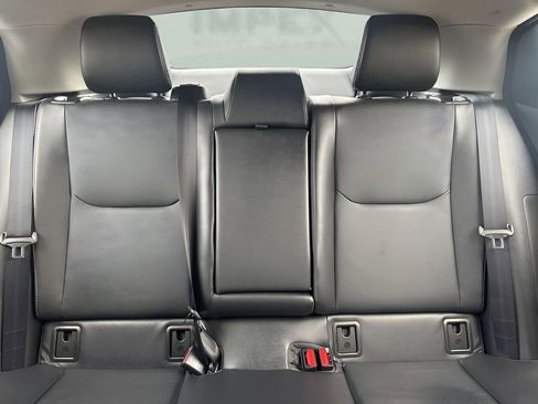 Used 2025 Toyota Prius XLE image 11