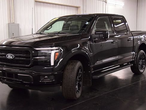 Used 2026 Ford F150 Lariat AWD/4WD image 3