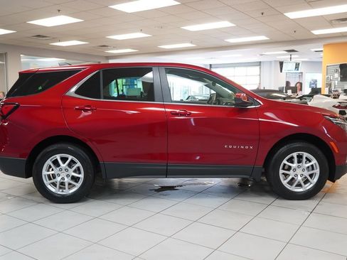 Used 2024 Chevrolet Equinox LT w/ LPO, Floor Liner Package AWD/4WD image 15
