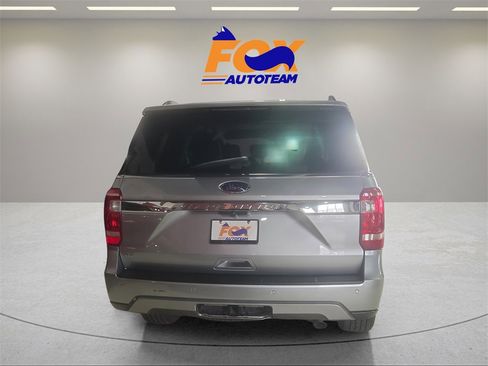 Used 2020 Ford Expedition XLT image 3
