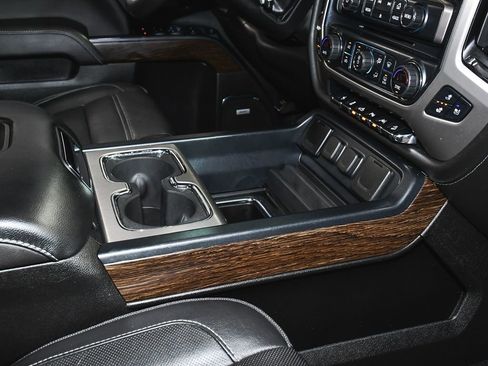 Used 2018 GMC Sierra 1500 Denali image 50