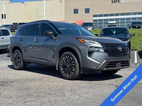 Used 2026 Nissan Rogue Dark Armor FWD image 1