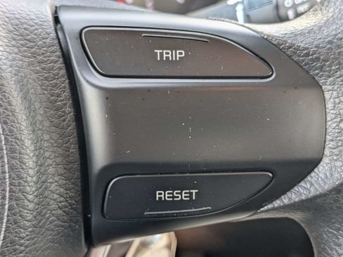Used 2020 Kia Rio LX FWD image 32