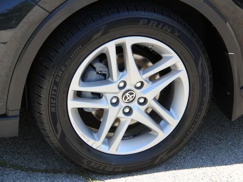 Used 2020 Toyota C-HR LE FWD image 14