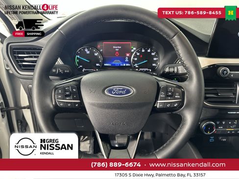 Used 2022 Ford Escape SEL image 18