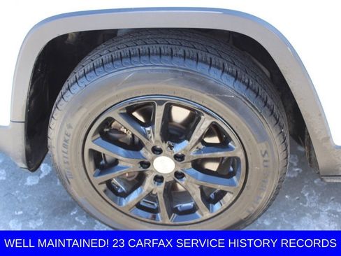 Used 2018 Jeep Cherokee Latitude image 12