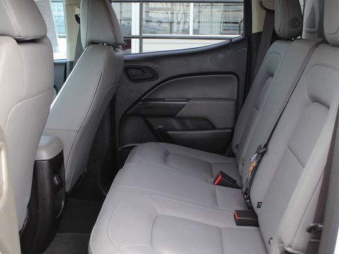 Used 2022 Chevrolet Colorado W/T image 14