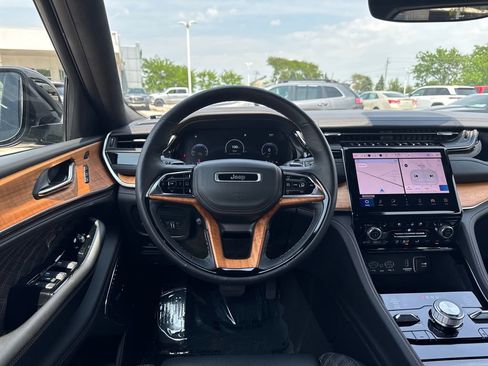 Certified 2022 Jeep Grand Cherokee Summit AWD/4WD image 16