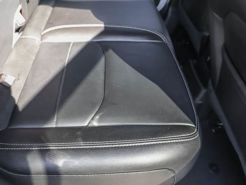 Used 2022 Jeep Wrangler Unlimited Sahara w/ Cold Weather Group image 33