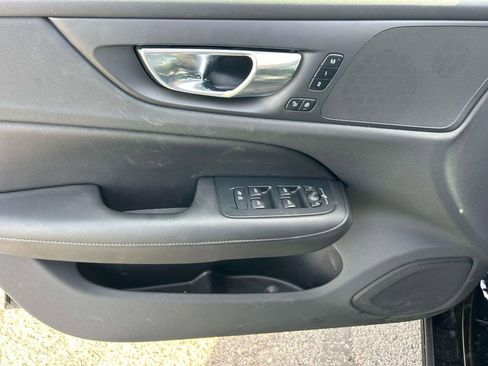 Used 2023 Volvo S60 B5 Plus w/ Climate Package image 18