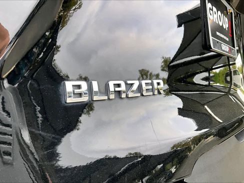 Used 2019 Chevrolet Blazer LT FWD image 10