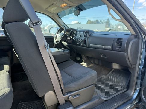 Used 2010 GMC Sierra 1500 SLE image 12