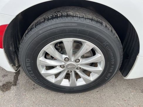 Used 2018 Chrysler Pacifica Touring-L w/ Premium Audio Group FWD image 20