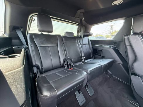 Used 2020 Ford Expedition XLT w/ Equipment Group 202A AWD/4WD image 23