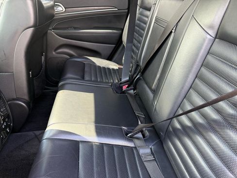 Used 2018 Jeep Grand Cherokee Limited image 8