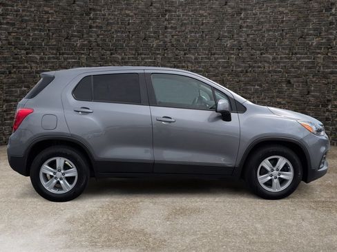 Used 2020 Chevrolet Trax LS w/ Tint and Cruise Package FWD image 3