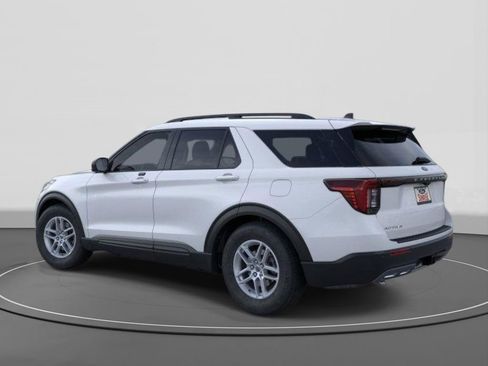 New 2026 Ford Explorer Active w/ Active Comfort Package RWD image 4