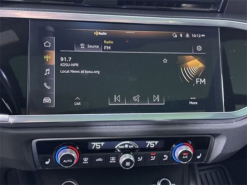 Used 2024 Audi Q3 2.0T Premium image 13