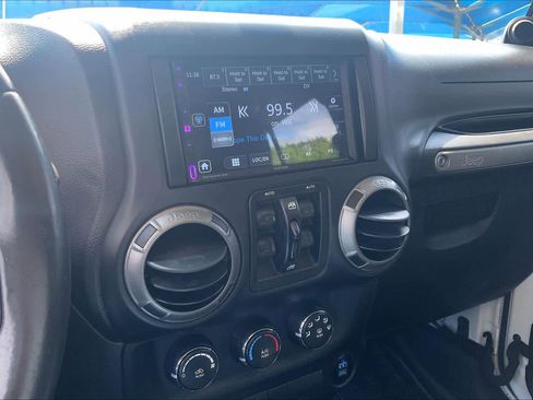 Used 2014 Jeep Wrangler Unlimited Sport w/ Quick Order Package 24S AWD/4WD image 7