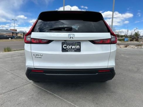 Used 2023 Honda CR-V EX image 7