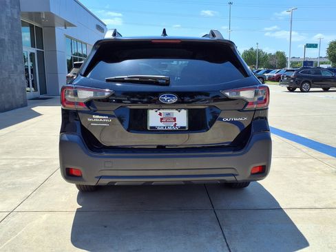 Certified 2025 Subaru Outback Premium AWD/4WD image 23