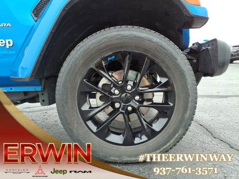 Certified 2023 Jeep Wrangler Unlimited Sahara w/ Cold Weather Group image 9