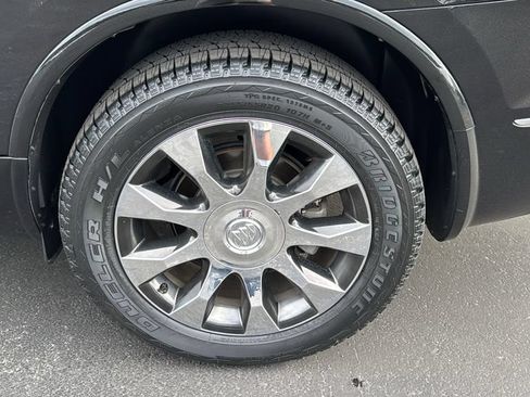 Used 2017 Buick Enclave Premium w/ Experience Buick Package AWD/4WD image 8