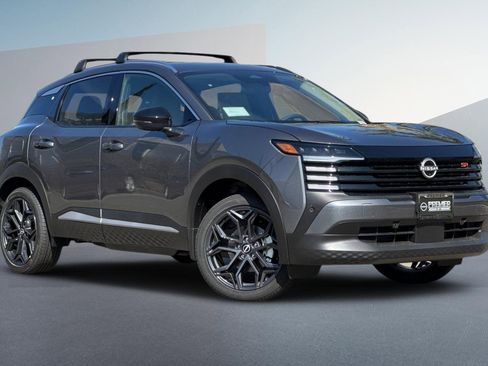 New 2026 Nissan Kicks SR w/ SR Premium Package image 2