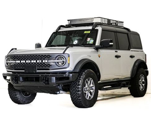 Used 2021 Ford Bronco Badlands AWD/4WD image 3