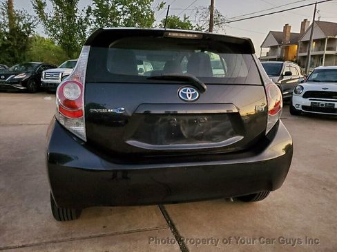Used 2012 Toyota Prius C Two image 18