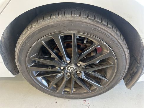 Used 2021 Toyota Camry XSE image 14