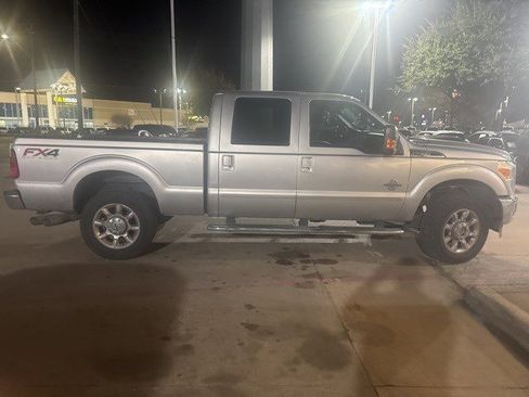 Used 2016 Ford F250 Lariat w/ Lariat Ultimate Package image 6