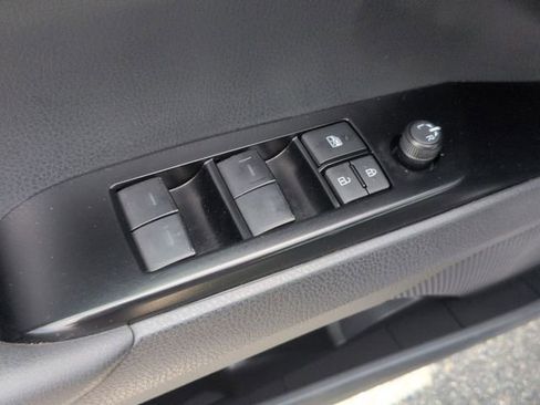 Used 2025 Toyota Camry SE w/ Convenience Package FWD image 12