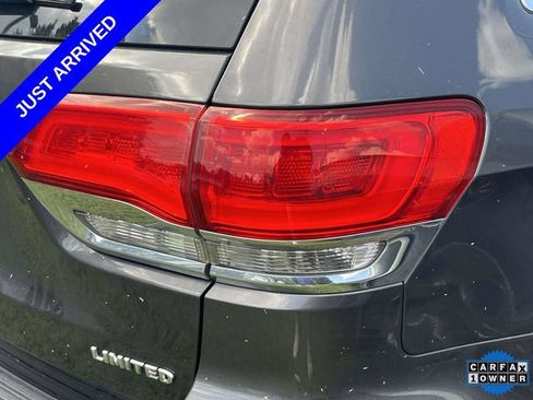 Used 2018 Jeep Grand Cherokee Limited w/ Trailer Tow Group IV AWD/4WD image 10