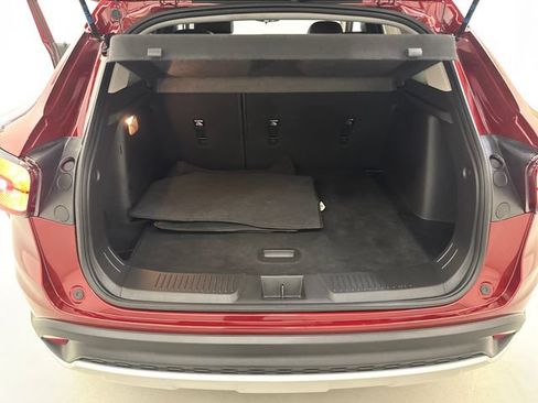 Certified 2024 Chevrolet Trax LT FWD image 20