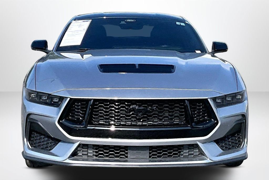 Used 2025 Ford Mustang GT Premium RWD image 2