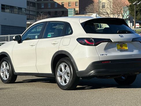 Used 2023 Honda HR-V LX image 6