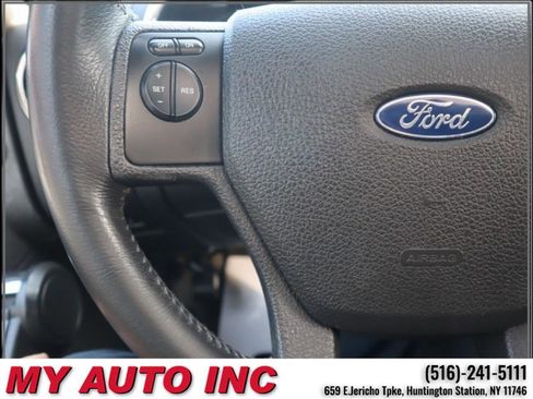 Used 2010 Ford Explorer XLT image 18