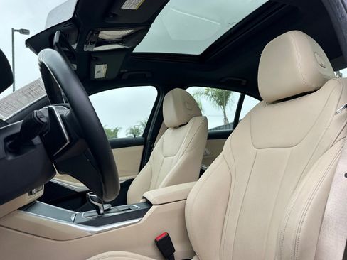 Used 2021 BMW 330i xDrive 330i xDrive w/ Premium Package image 5