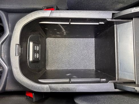 Used 2023 Toyota RAV4 LE AWD/4WD image 34