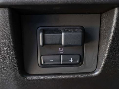 Used 2025 GMC Canyon Elevation w/ Convenience Package RWD image 27