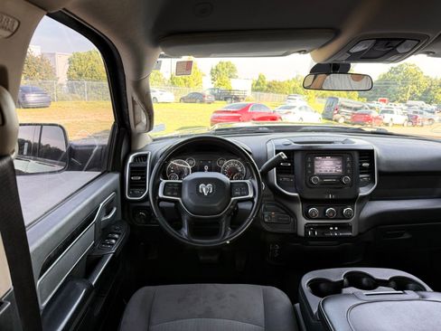 Used 2020 RAM 3500 Big Horn AWD/4WD image 32