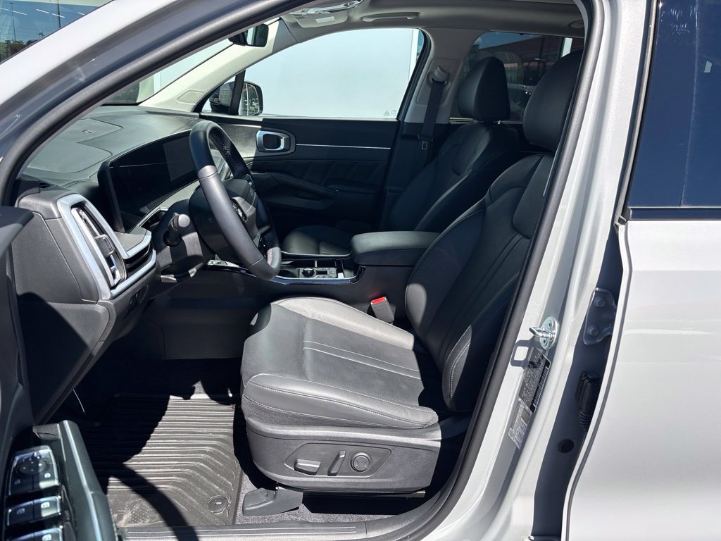 Certified 2026 Kia Sorento SX AWD/4WD image 14