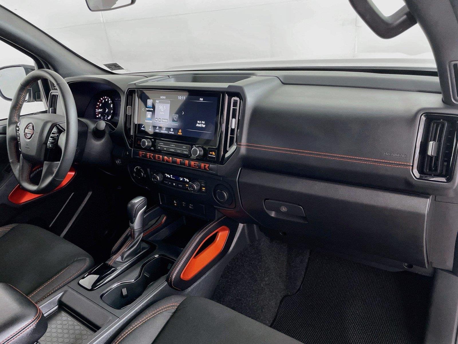Used 2025 Nissan Frontier PRO-4X AWD/4WD image 29